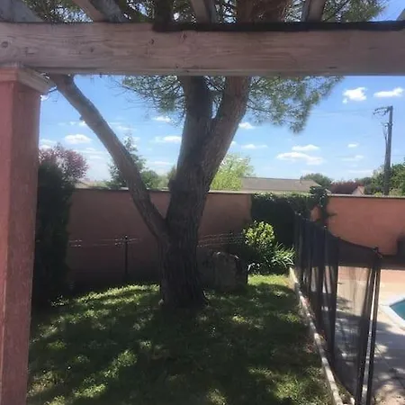 Charmante Maison Avec Piscine *